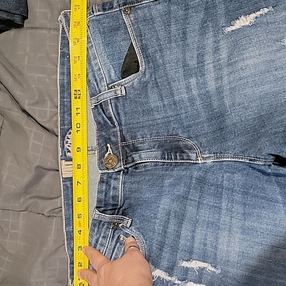 Kut From The Kloth Straight Leg Distressed Jeans - Picture 9 of 9